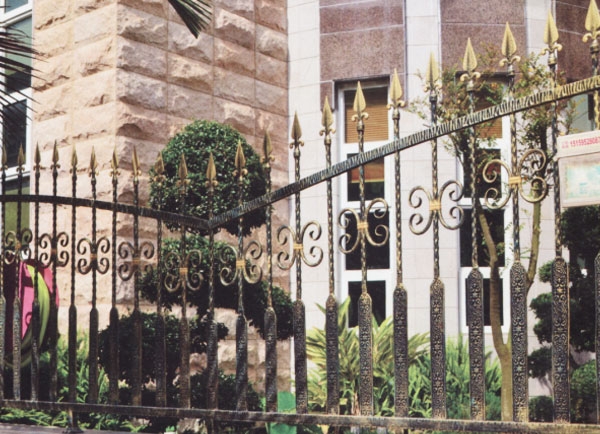 瀘州別墅庭院防護柵欄